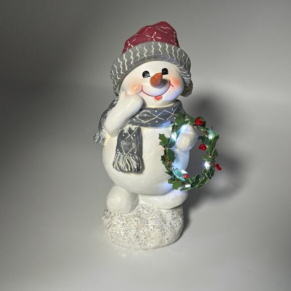 Set of 2 Light Up Snowmen w/ Wreath & Bottle Brush Christmas Tree Snowman - Picture 8 of 10